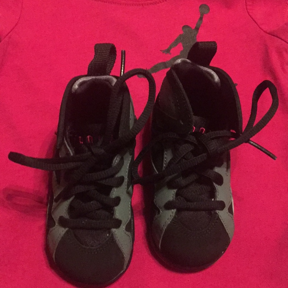 Baby Girl Black&Pink Jordan Retro 7 Size 5c $15
